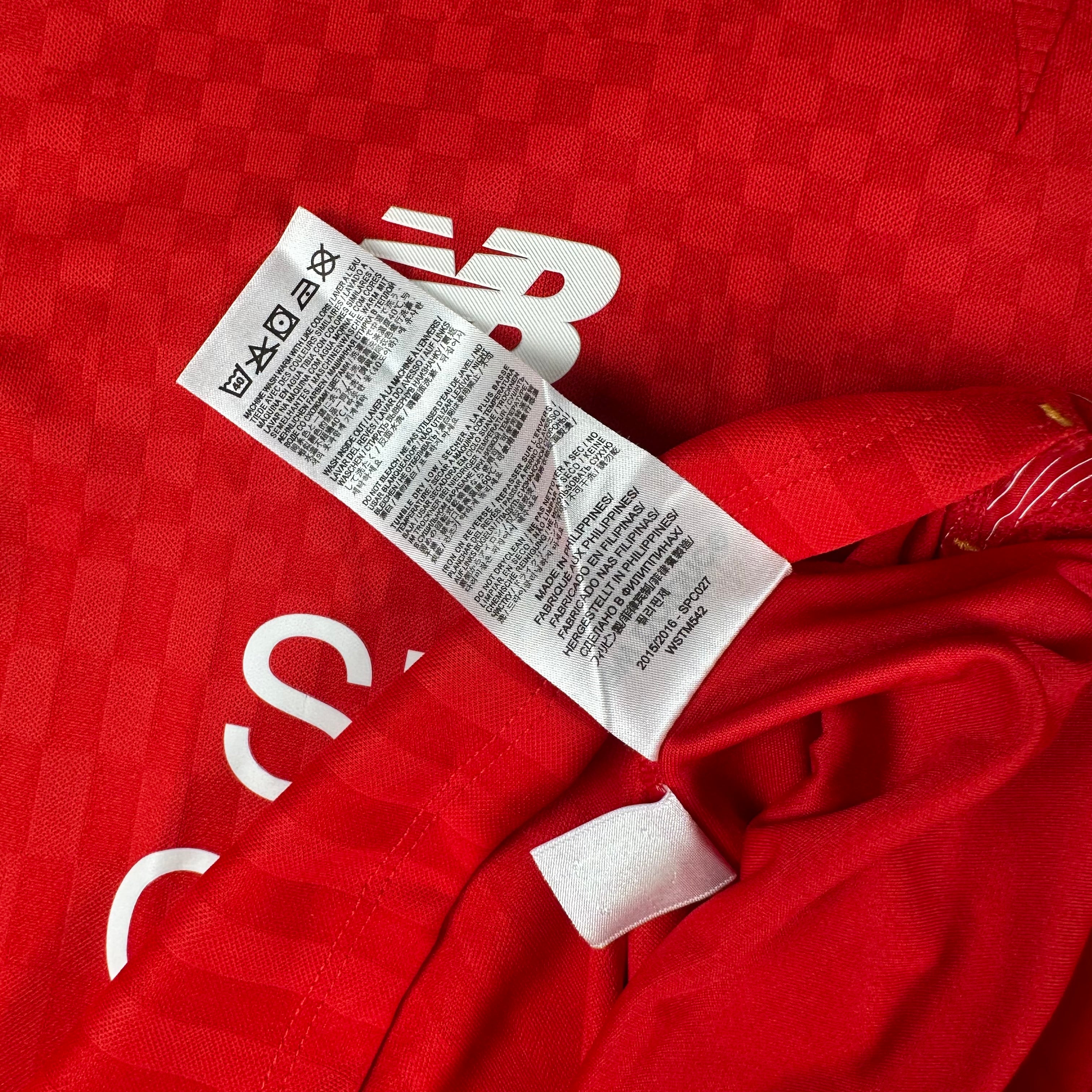 Liverpool 2015-16 Home Shirt (S) Coutinho #10