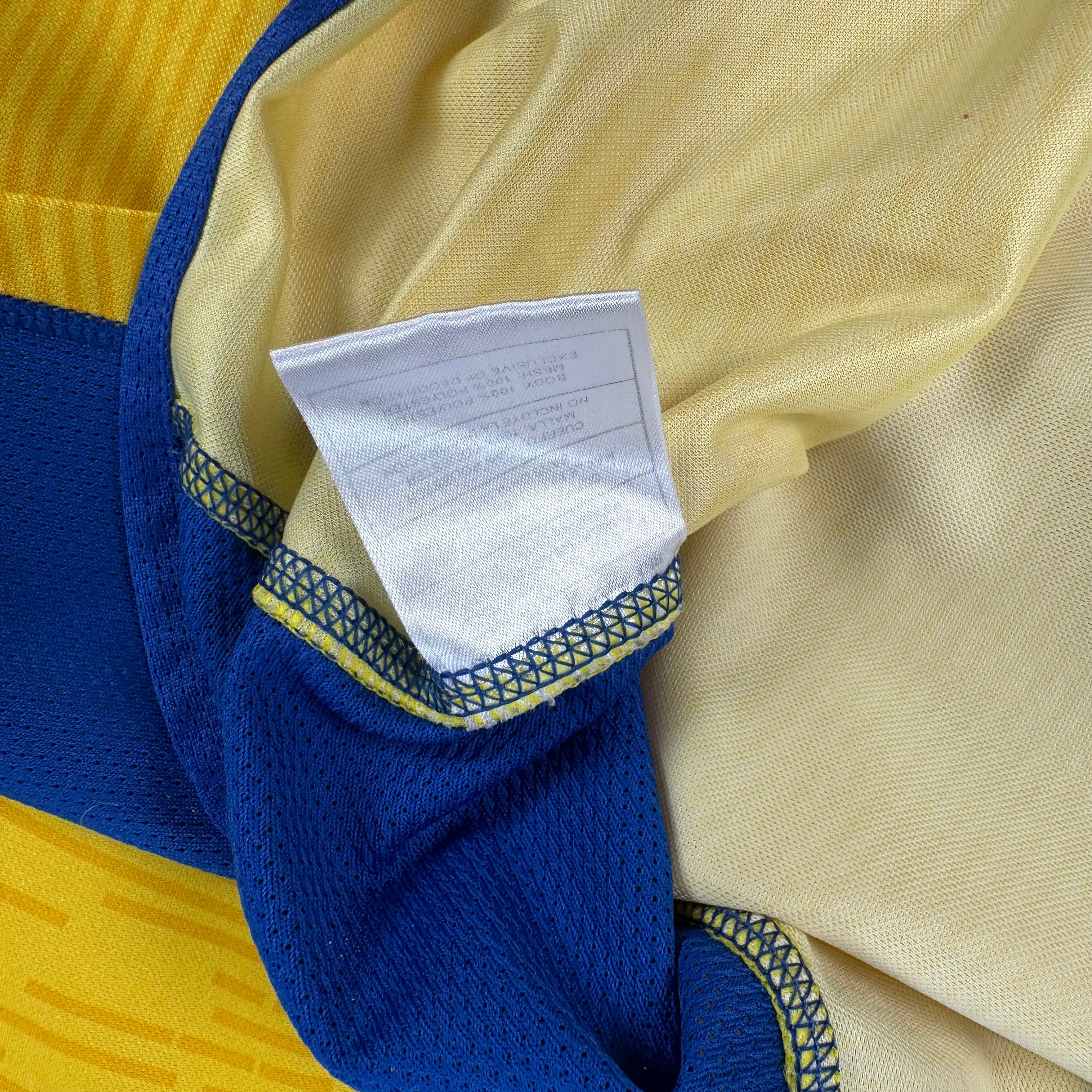 Sweden 2004 Away Shirt (XL)