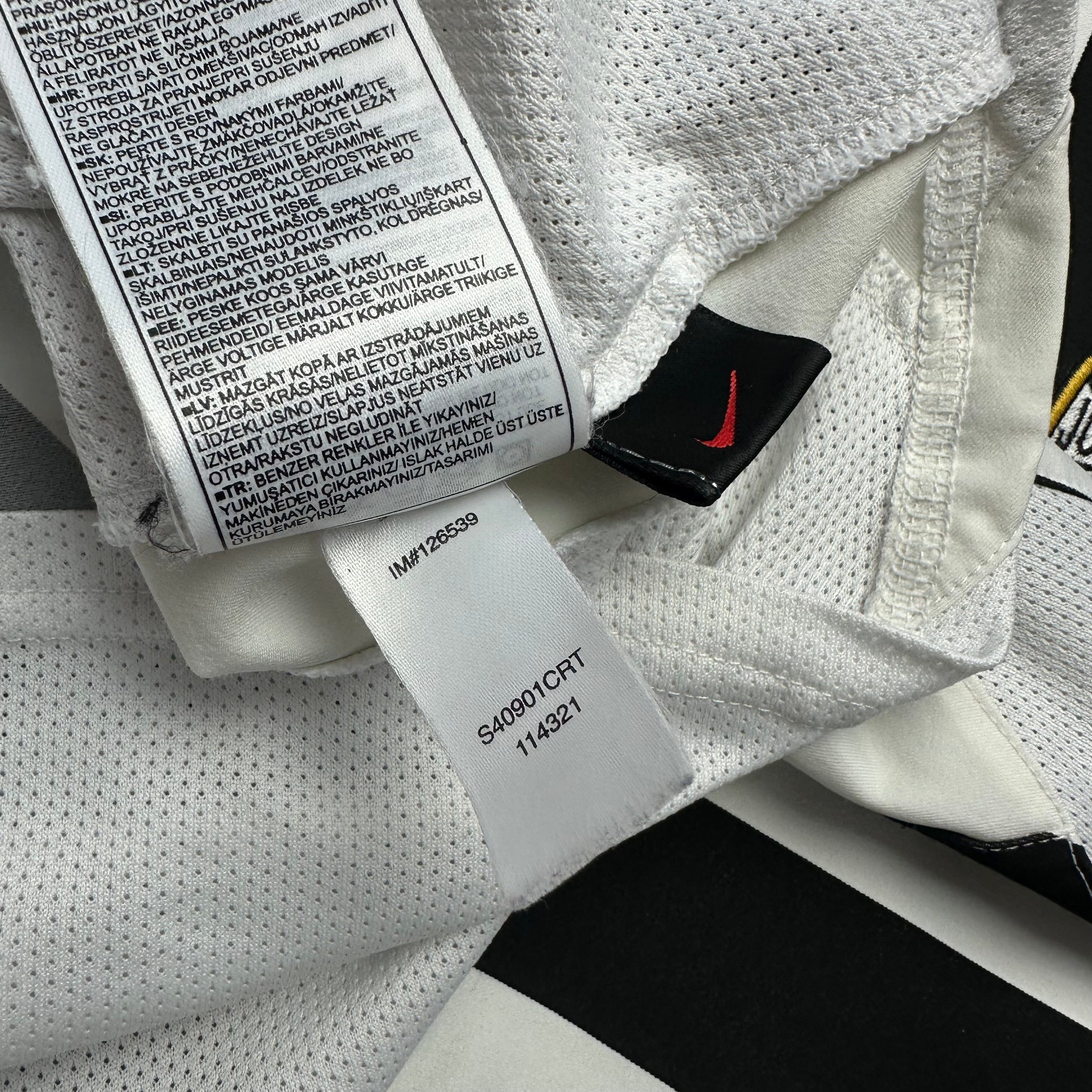 Juventus 2003-04 Home Shirt (M) Del Piero #10