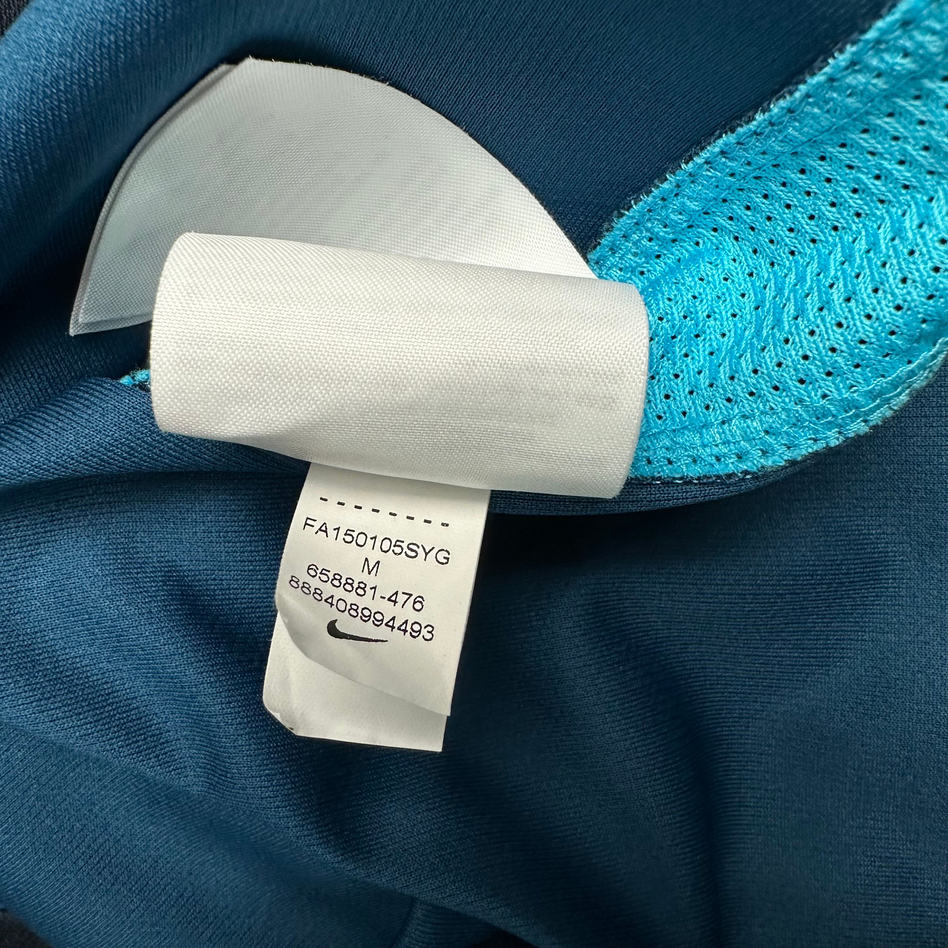 Manchester City 2015-16 Away Shirt (M) Kun Agüero #10