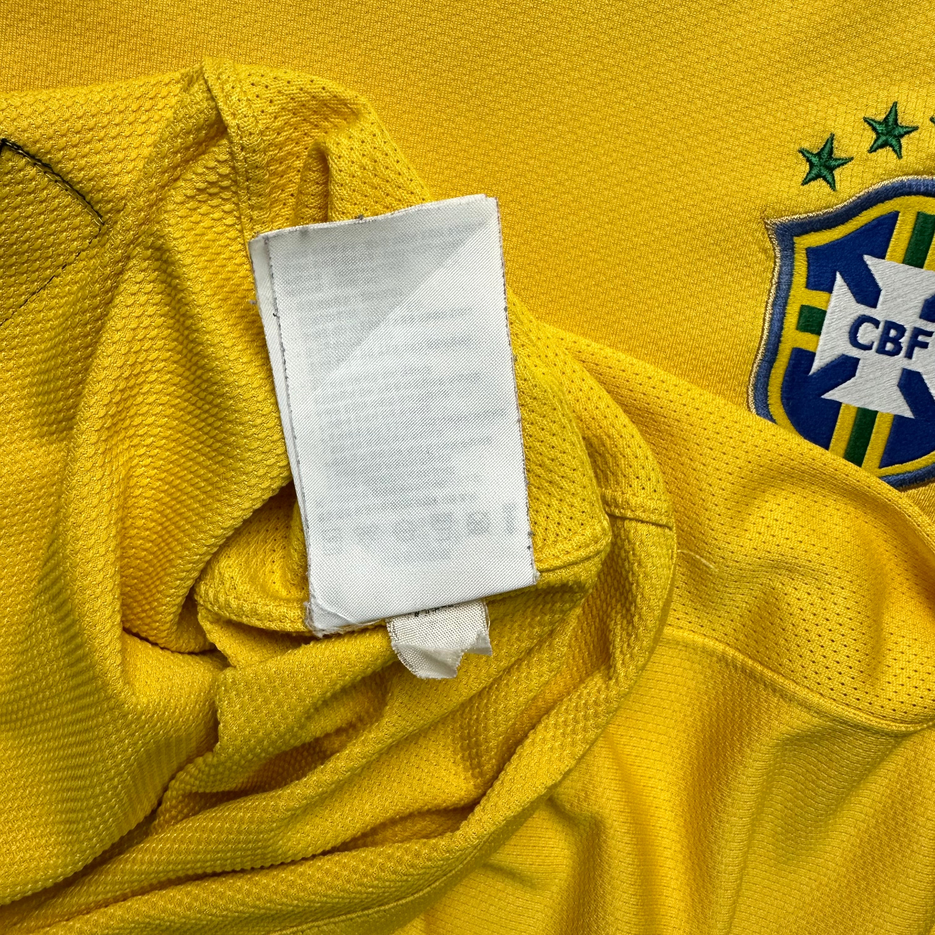 Brazil 2010 Home Shirt (XL) Kaka #10