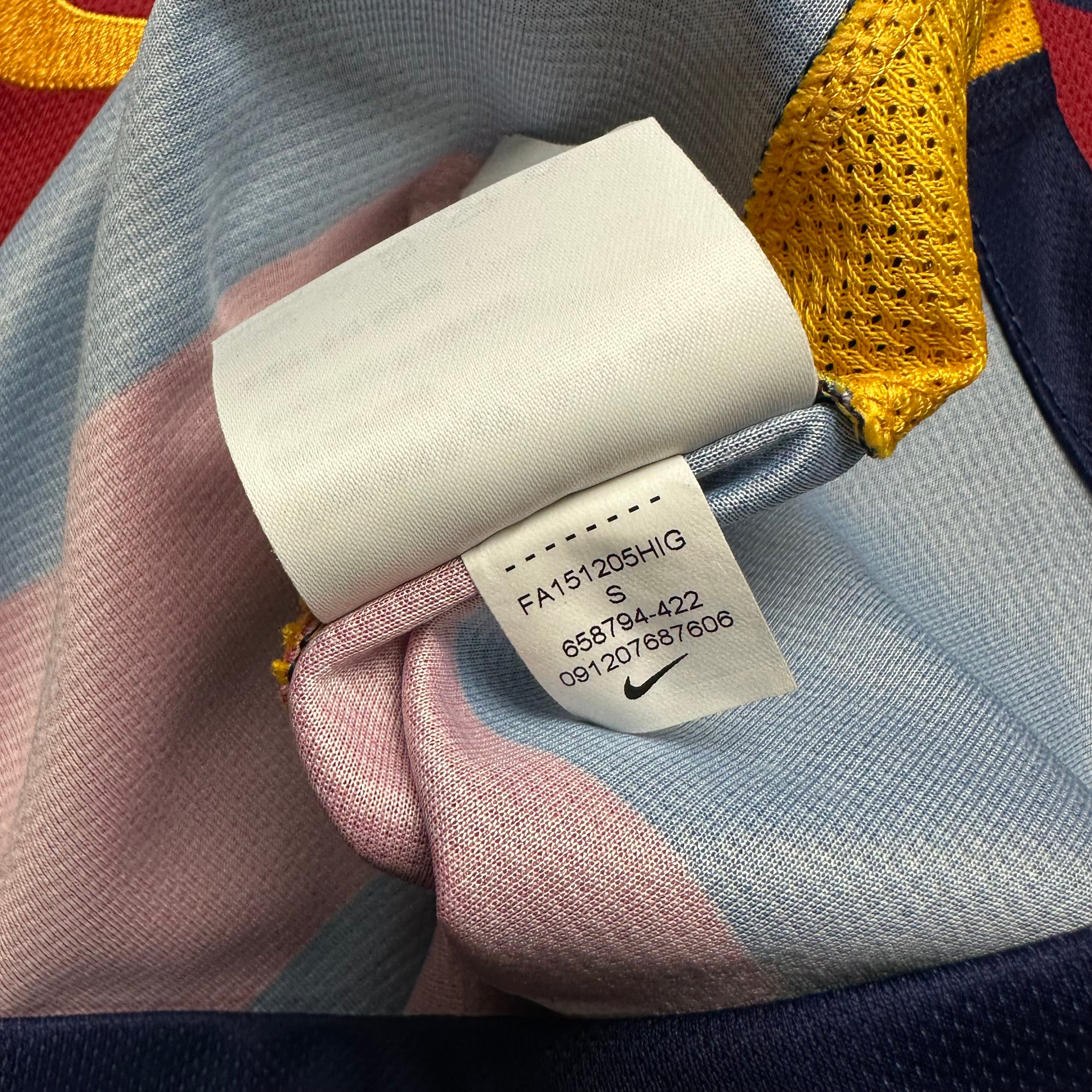 Barcelona 2015-16 Home Shirt (S) Suarez #9