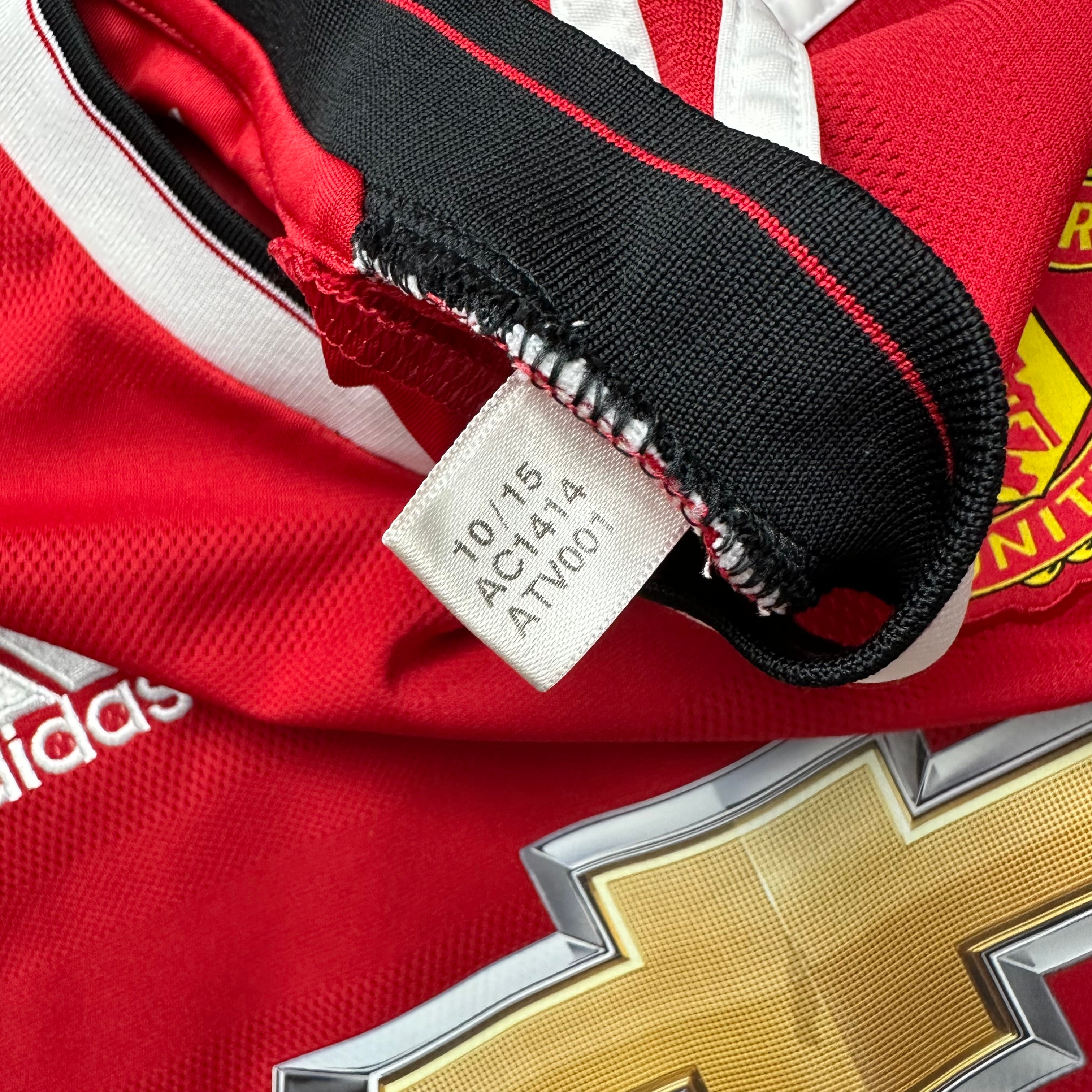 Manchester United 2015-16 Home Shirt (S) Valencia #25