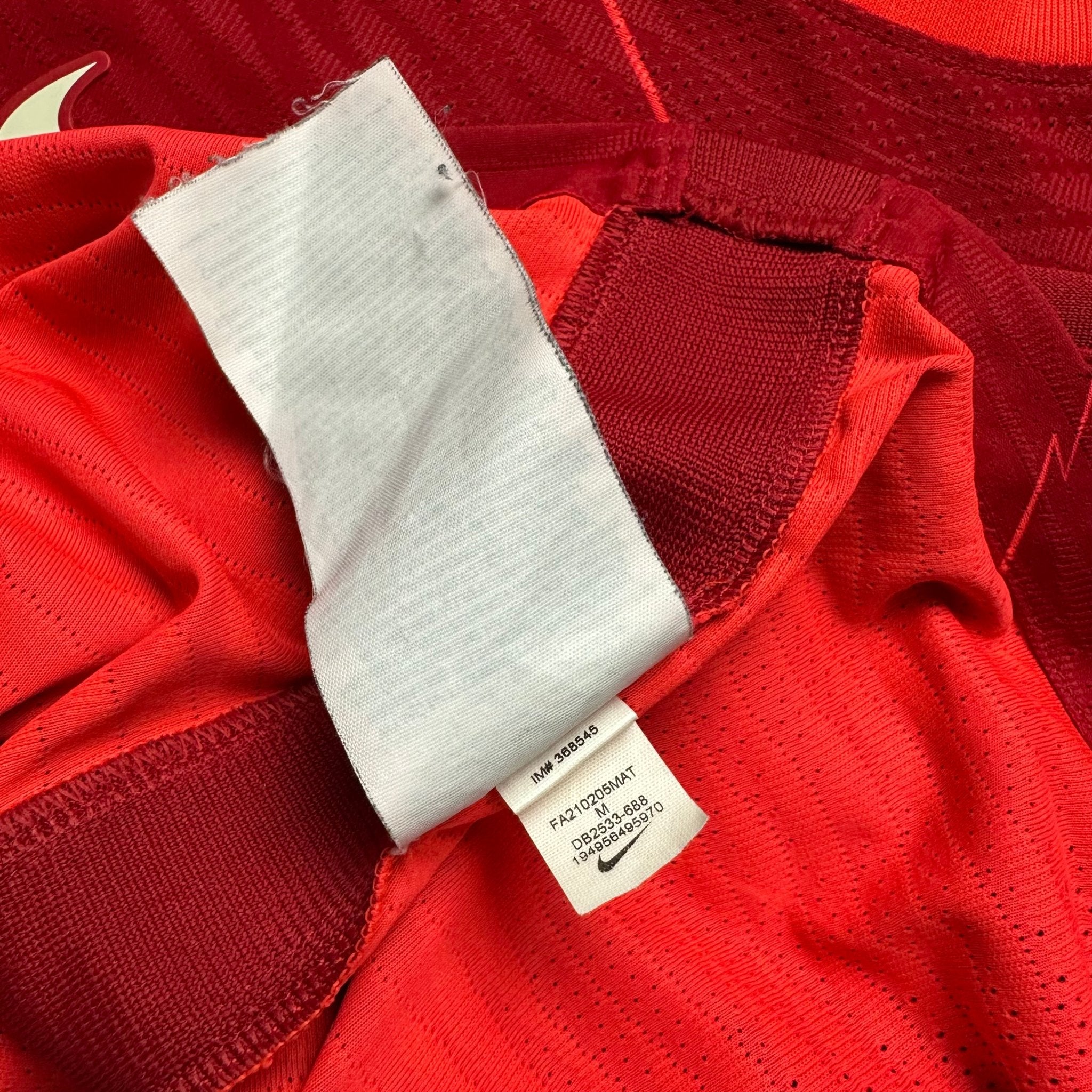 Liverpool 2021 - 22 Home Shirt (M) M.Salah 11 - Kitplug