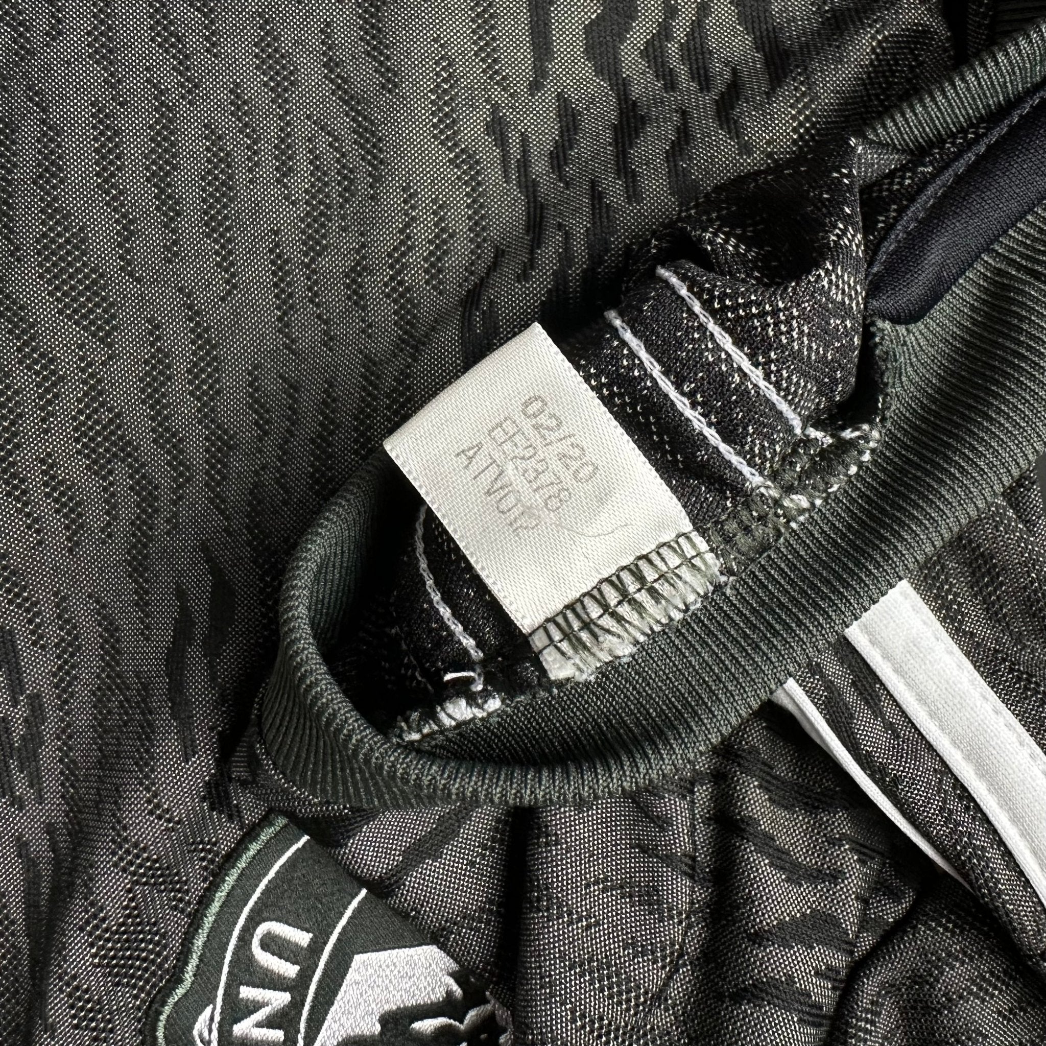 Manchester United 2020 - 21 Away Shirt (L) Cavani 7 - Kitplug