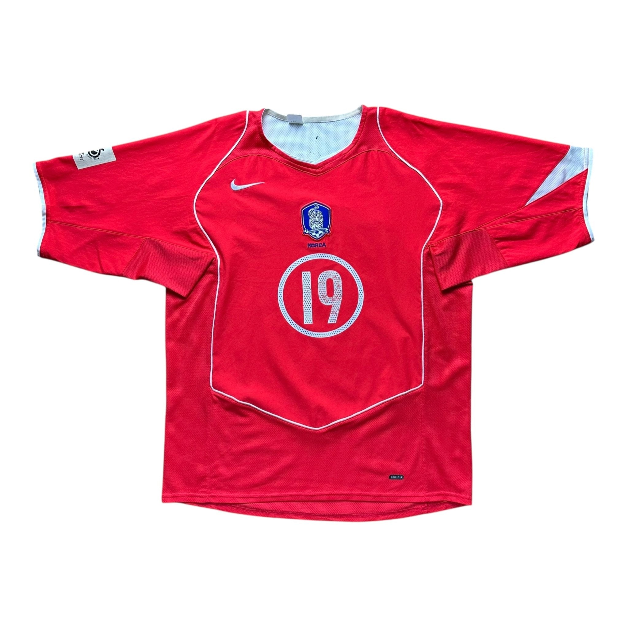 South Korea 2004 Home Shirt (L) J H Ahn 19 - Kitplug