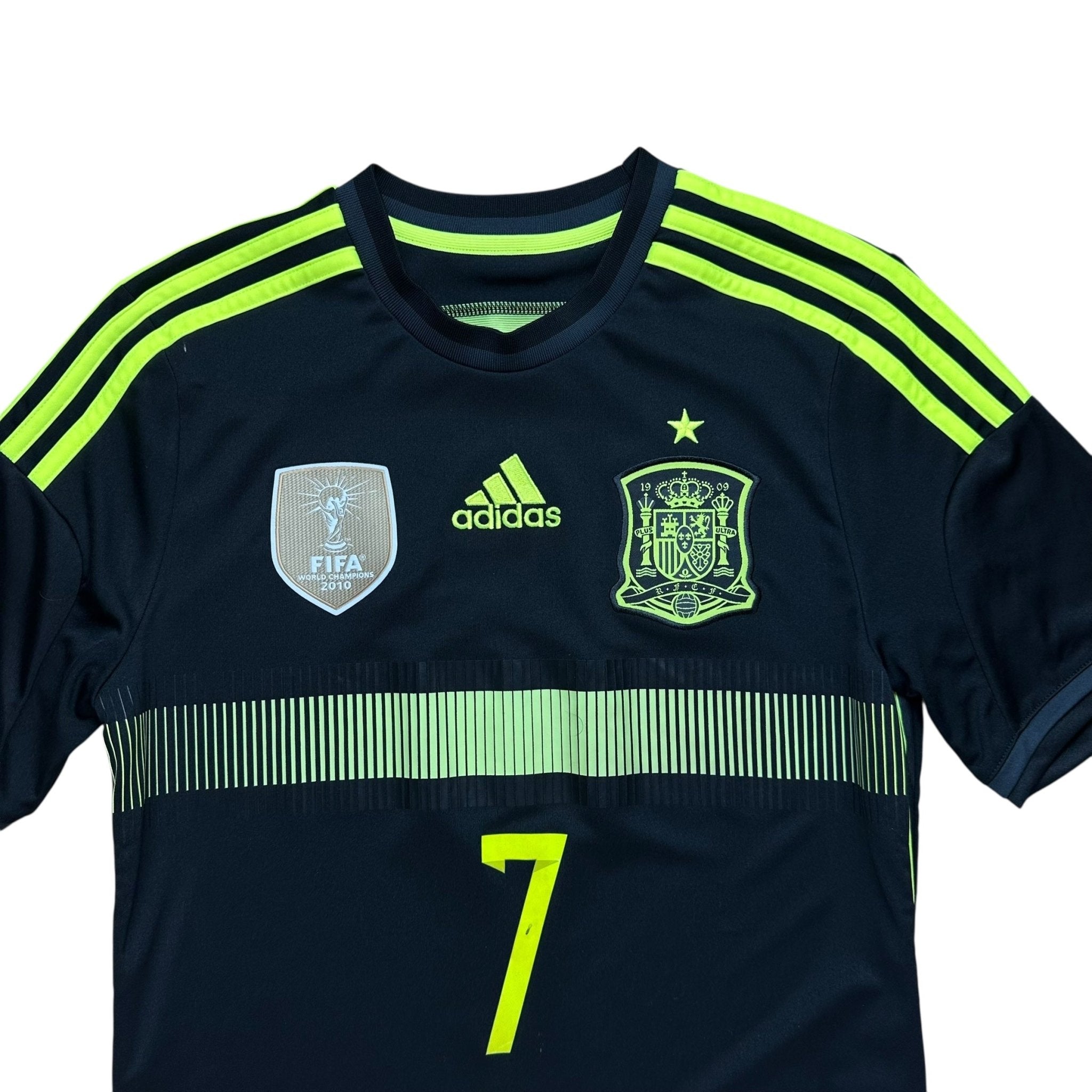 Spain 2014 Away Shirt (Youth L) David Villa 7 - Kitplug